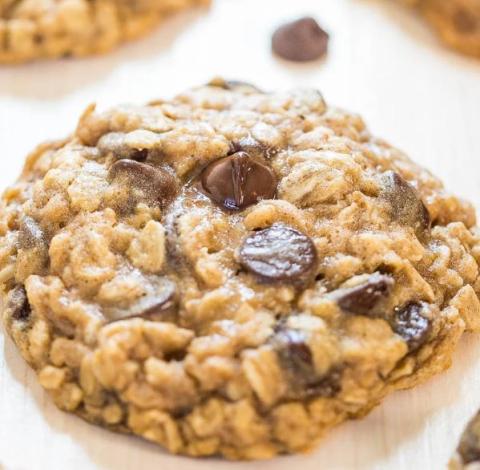 Ultimate Chocolate Chip Oatmeal Cookie