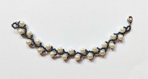 pearl bracelet