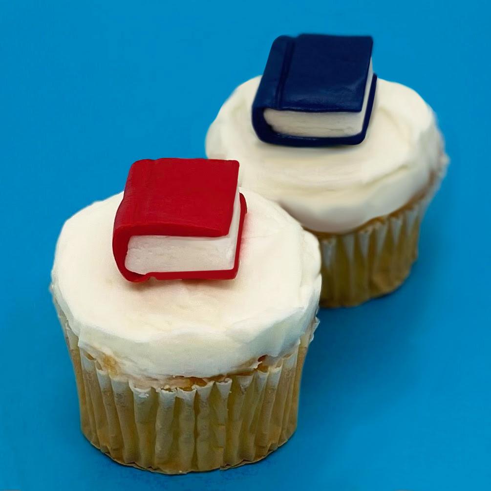 Fondant Book Cupcakes